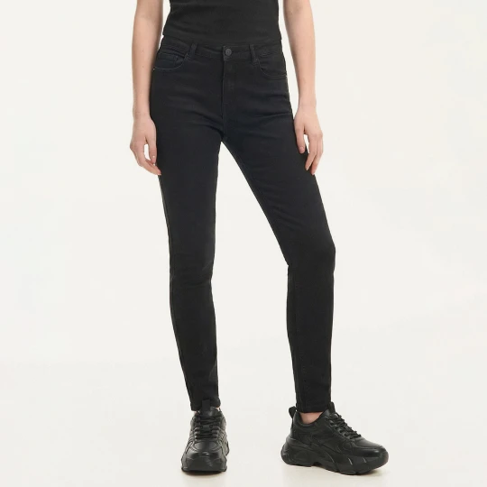Zdjęcie produktu Cropp - Czarne sprane jeansy skinny z kieszeniami - czarny