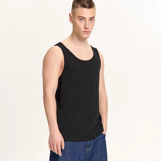 Zdjęcie produktu Cropp - Czarny prążkowany tank top - czarny