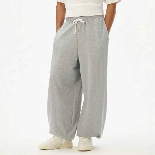 Zdjęcie produktu Cropp - Dresowe jasnoszare joggery baggy - jasny szary