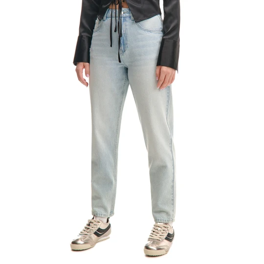 Zdjęcie produktu Cropp - Jasne jeansy mom z efektem sprania - niebieski