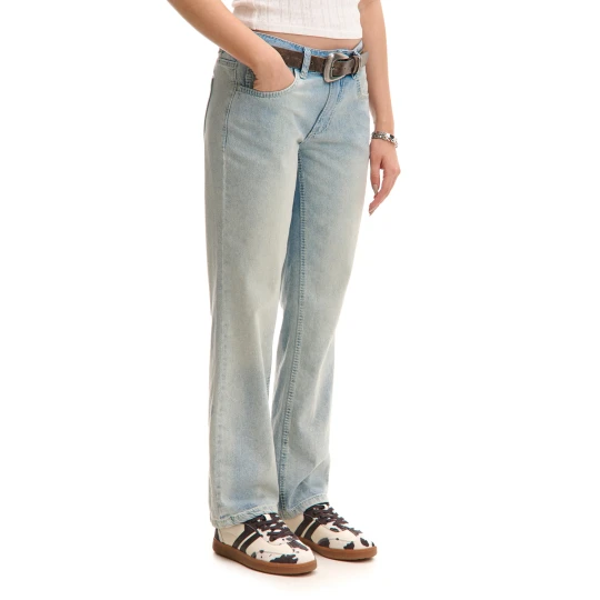 Zdjęcie produktu Cropp - Jasne jeansy straight w stylu vintage - niebieski