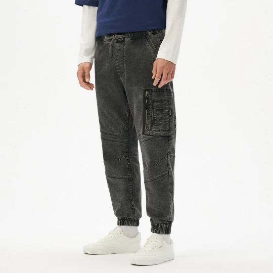 Zdjęcie produktu Cropp - Jeansowe joggery z dodatkową kieszenią na zamek - szary