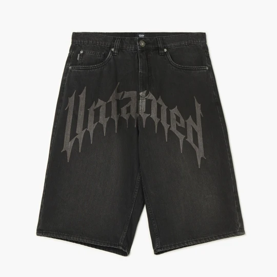 Zdjęcie produktu Cropp - Jeansowe spodenki skater z nadrukiem - czarny