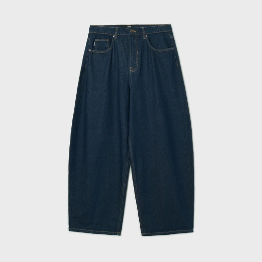 Zdjęcie produktu Cropp - Jeansy barrel leg z efektem sprania - purpurowy