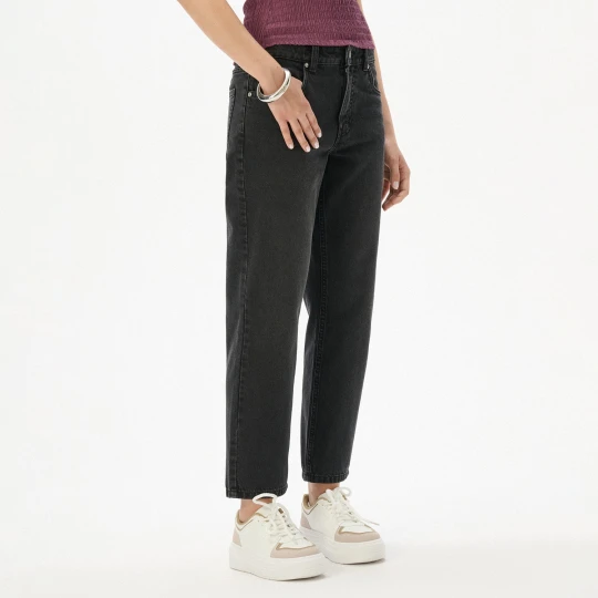 Zdjęcie produktu Cropp - Jeansy mom z efektem sprania - czarny