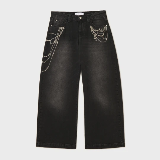 Zdjęcie produktu Cropp - Jeansy z motywem biżuterii - czarny