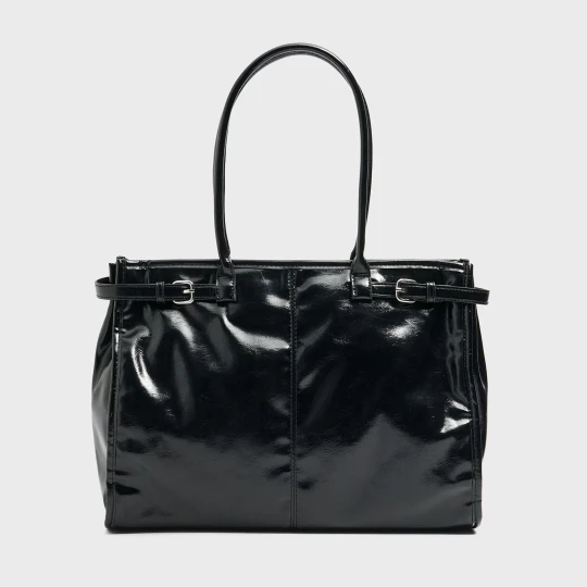Zdjęcie produktu Cropp - Lakierowana torba shopper - czarny