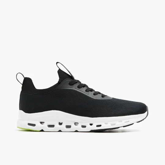 Zdjęcie produktu Cropp - Lekkie sneakersy z siateczki - czarny