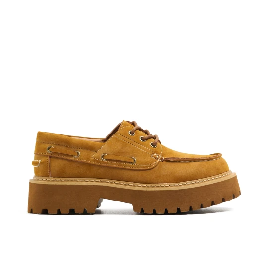 Zdjęcie produktu Cropp - Loafersy z imitacji zamszu - żółty