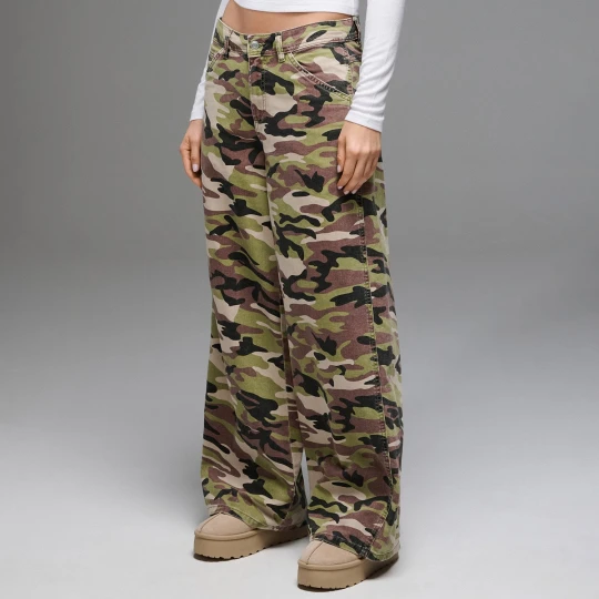 Zdjęcie produktu Cropp - Spodnie baggy moro - zielony