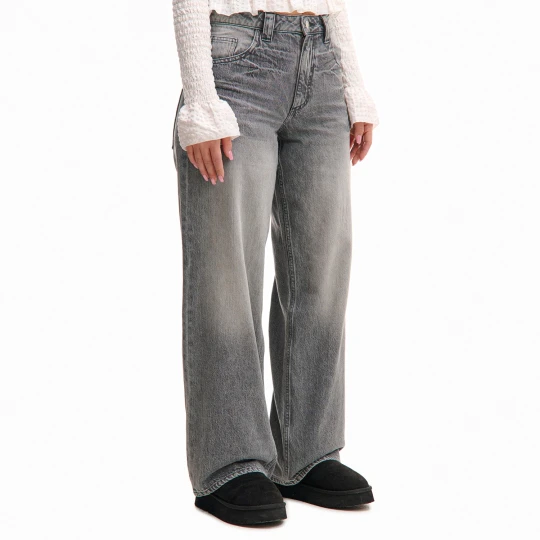 Zdjęcie produktu Cropp - Szare jeansy baggy z efektem sprania - szary