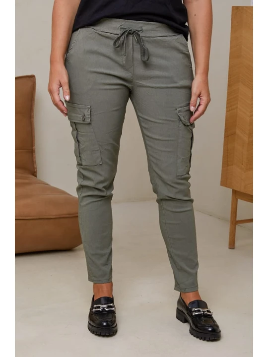 Zdjęcie produktu Curvy Lady Bojówki w kolorze khaki rozmiar: 44 / 46