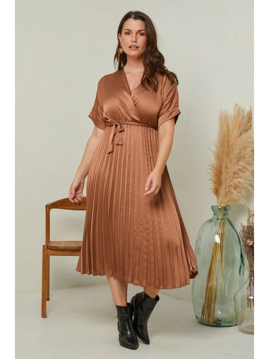 Zdjęcie produktu Curvy Lady Sukienka w kolorze jasnobrązowym rozmiar: 44/46