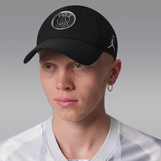 Zdjęcie produktu Czapka Jordan Club Paris Saint-Germain - Czerń