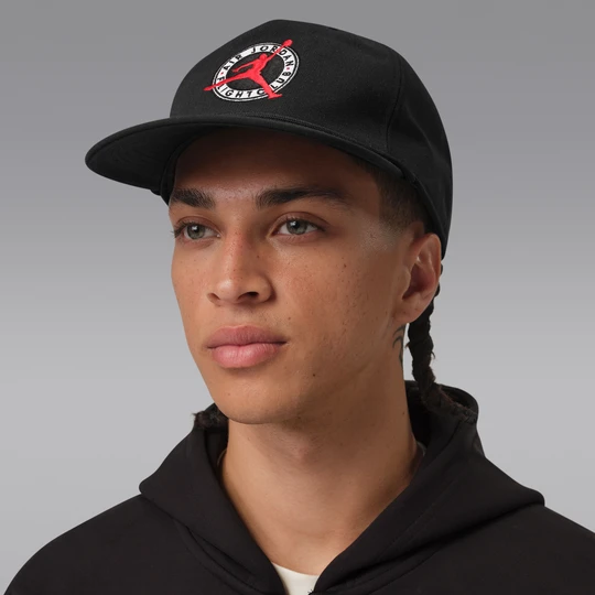 Zdjęcie produktu Czapka o nieusztywnianej konstrukcji z płaskim daszkiem Jordan Flight Club Pro - Czerń