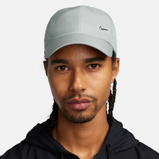 Zdjęcie produktu Czapka o nieusztywnionej konstrukcji z metalowym logo Swoosh Nike Dri-FIT Club - Szary
