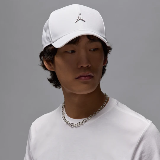 Zdjęcie produktu Czapka o wzmocnionej konstrukcji z metalowym logo Jumpman Jordan Rise - Biel