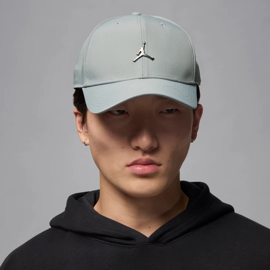 Zdjęcie produktu Czapka o wzmocnionej konstrukcji z metalowym logo Jumpman Jordan Rise - Szary
