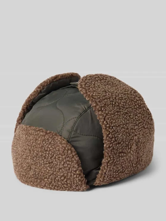 Zdjęcie produktu Czapka uszanka z pikowaniem model ‘SANDBAY Barbour Oliwkowy