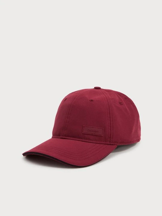 Zdjęcie produktu Czapka z daszkiem Calvin Klein czerwony