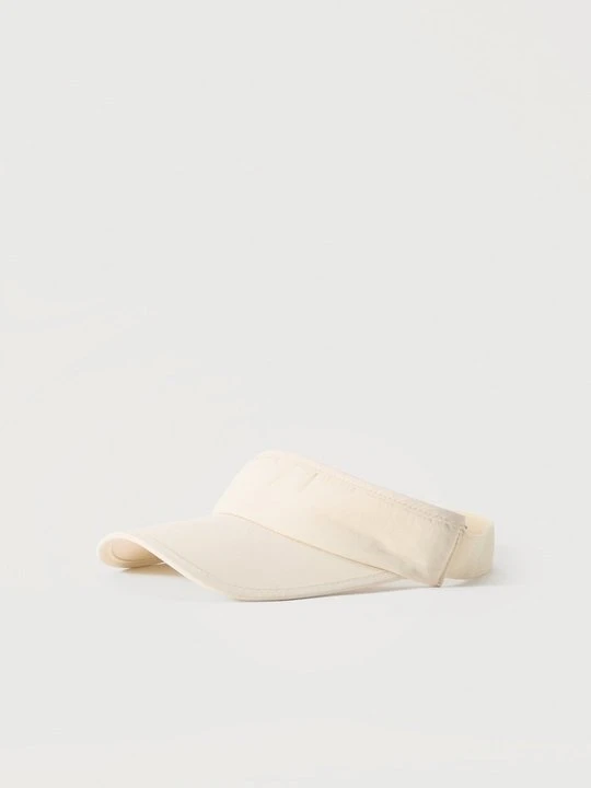 Zdjęcie produktu Czapka z daszkiem Even&Odd Active By Zalando mleczny