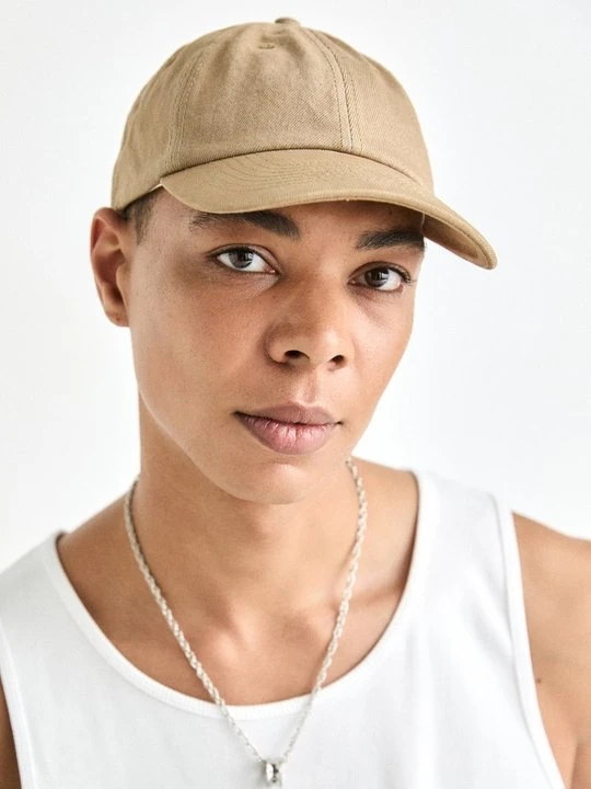 Zdjęcie produktu Czapka z daszkiem Levi's piaskowy