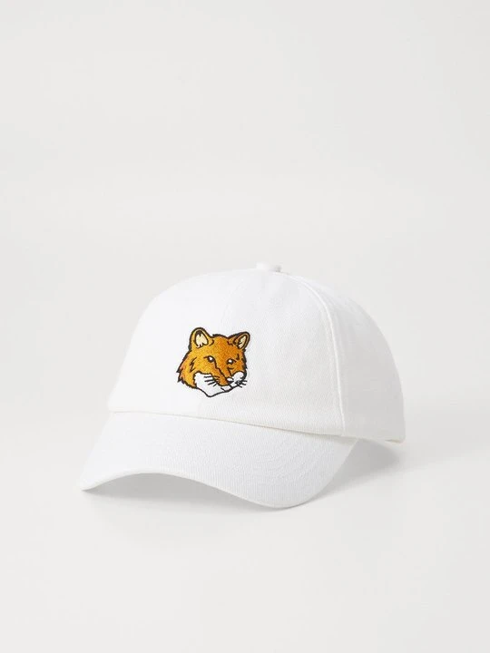 Zdjęcie produktu Czapka z daszkiem Maison Kitsuné biały