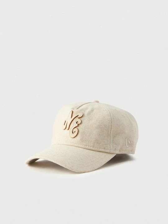 Zdjęcie produktu Czapka z daszkiem New Era kamień