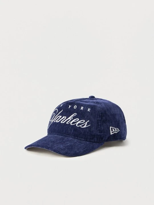 Zdjęcie produktu Czapka z daszkiem New Era granatowy