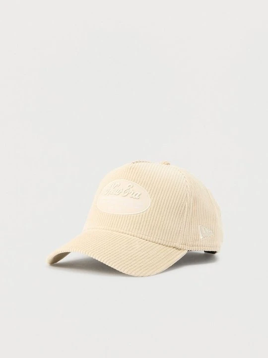 Zdjęcie produktu Czapka z daszkiem New Era beżowy