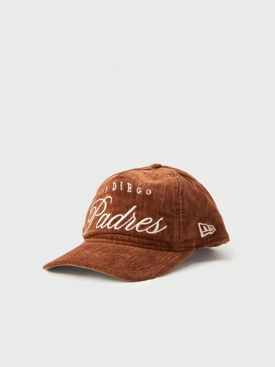 Zdjęcie produktu Czapka z daszkiem New Era brązowy