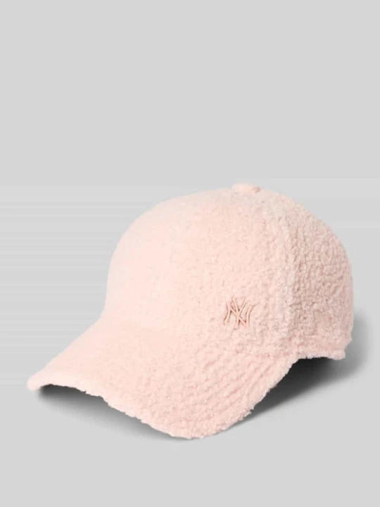 Zdjęcie produktu Czapka z daszkiem z futerka New Era Różowawy