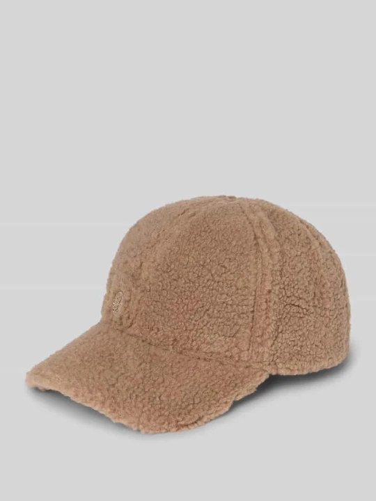 Zdjęcie produktu Czapka z daszkiem z misiowego futerka Guess