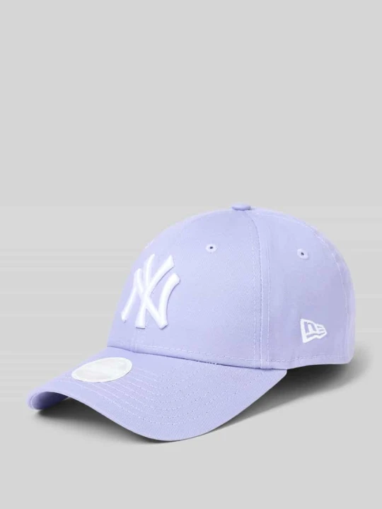 Zdjęcie produktu Czapka z daszkiem z wyhaftowanym logo New Era Jasnofioletowy
