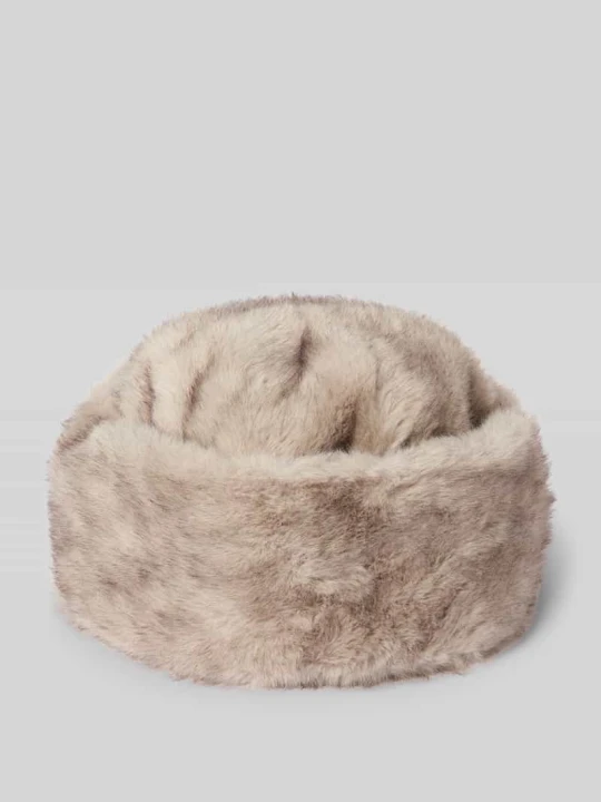 Zdjęcie produktu Czapka z imitacji futra w rozmiarze uniwersalnym model ‘JUTLANDIA’ Pieces Beżowy