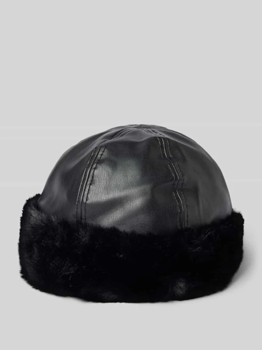 Zdjęcie produktu Czapka z obszyciem ze sztucznego futra model „RANDIN” Pieces Czarny