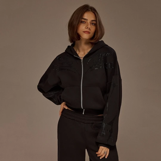 Zdjęcie produktu Czarna bluza z motywem tribal House