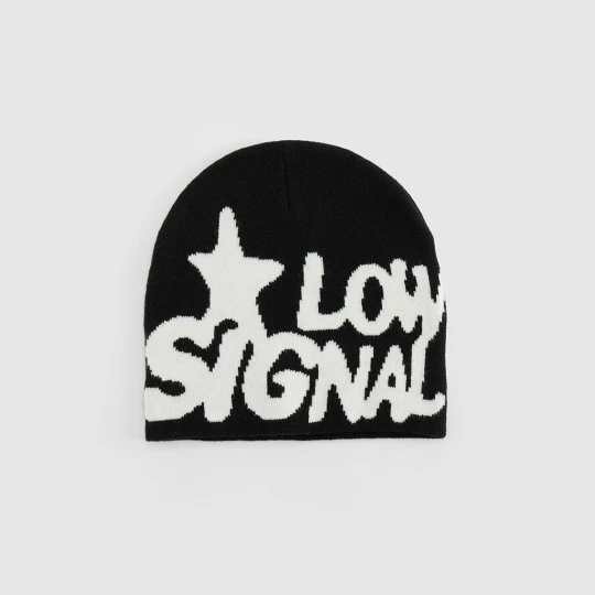 Zdjęcie produktu Czarna czapka beanie z napisem low signal House