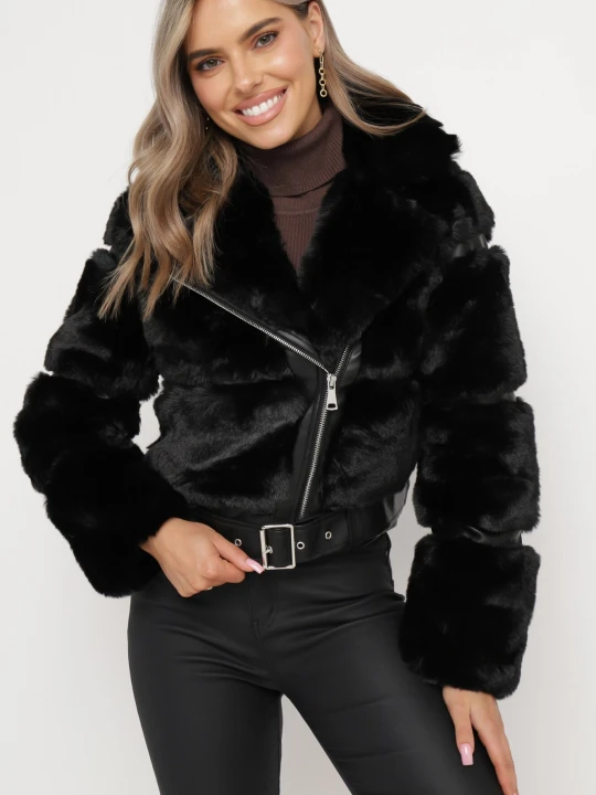 Zdjęcie produktu Czarna Futrzana Kurtka z Ozdobnym Paskiem Sirunis New Collection