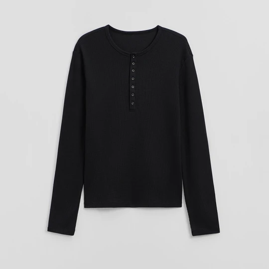 Zdjęcie produktu Czarna koszulka z długim rękawem basic House