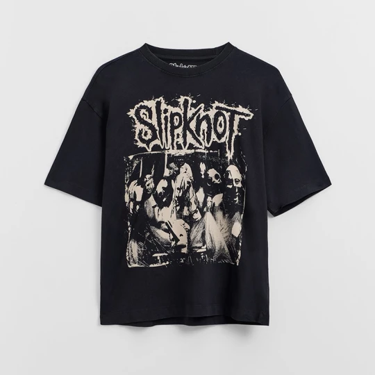 Zdjęcie produktu Czarna koszulka z kremowym nadrukiem Slipknot House