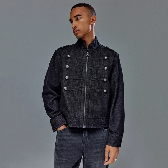 Zdjęcie produktu Czarna kurtka jeansowa typu napoleon jacket House
