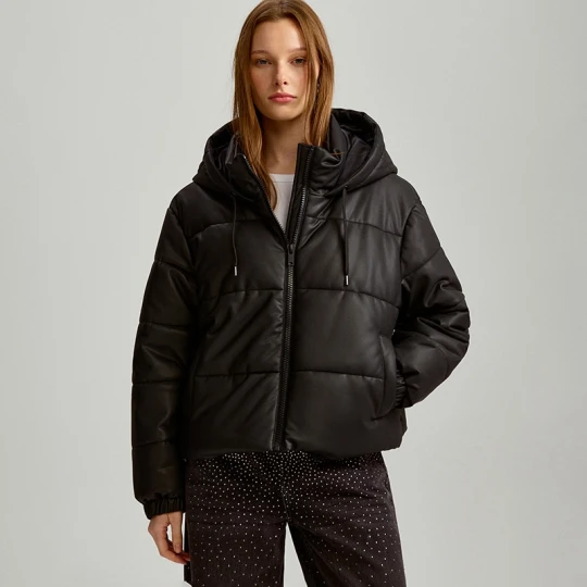 Zdjęcie produktu Czarna kurtka puffer z kapturem i wysokim kołnierzem House