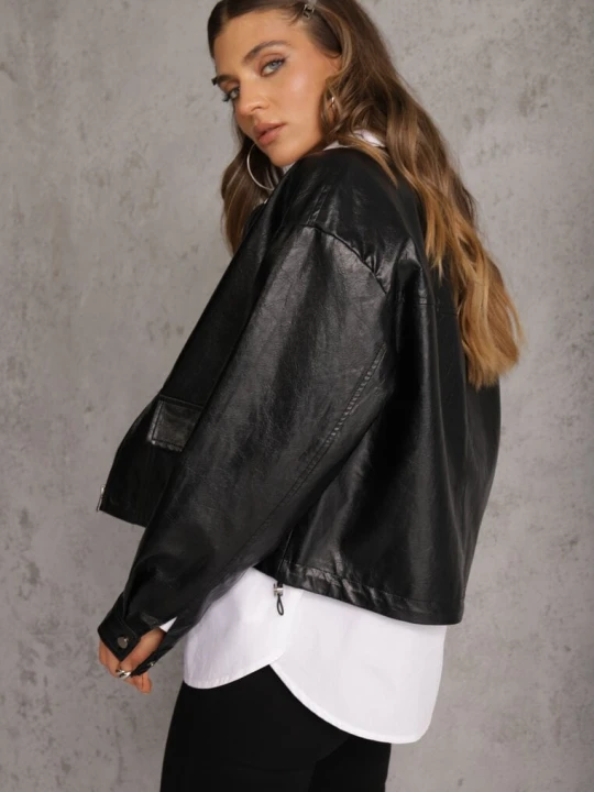 Zdjęcie produktu Czarna Kurtka Ramoneska Bomber z Kieszeniami z Klapami Nealira J.style