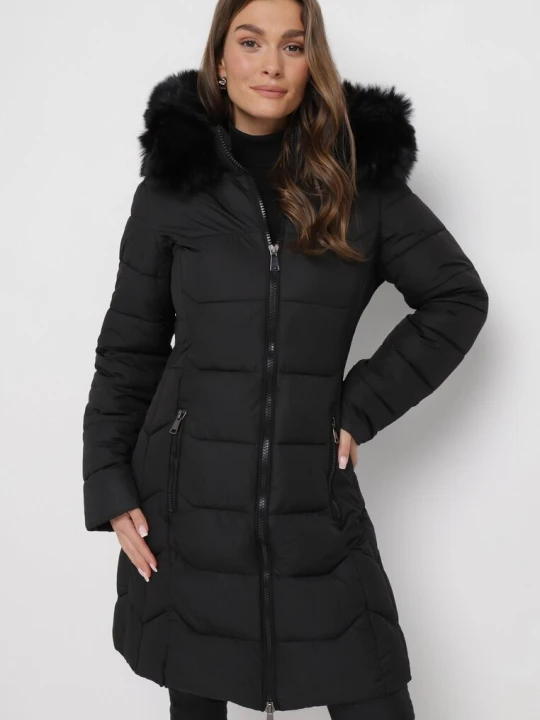 Zdjęcie produktu Czarna Pikowana Kurtka przed Kolano z Kapturem i Futerkiem Ovlla New Collection