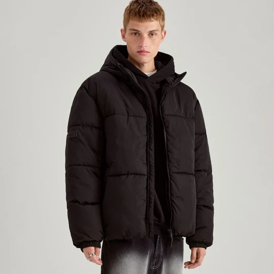 Zdjęcie produktu Czarna pikowana kurtka zimowa typu puffer House