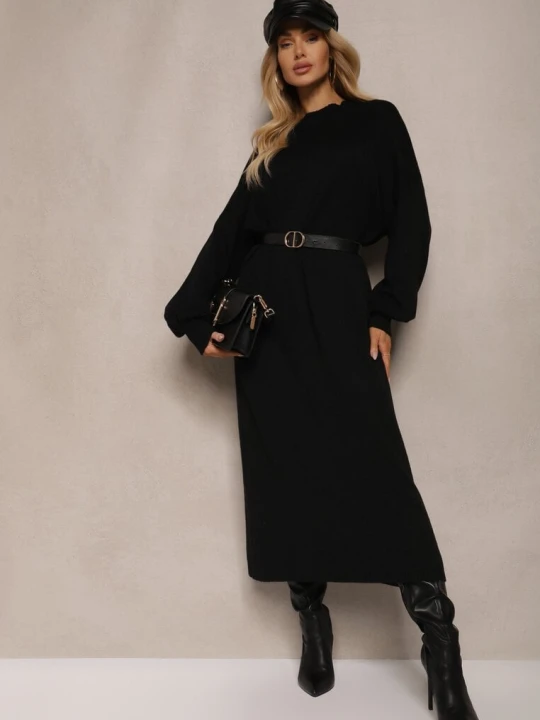 Zdjęcie produktu Czarna Pudełkowa Sukienka z Wiskozą i Półgolfem Salindra M&d Fashion