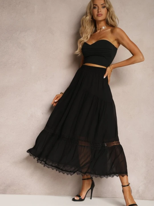 Zdjęcie produktu Czarna Spódnica Maxi Rozkloszowana z Ozdobną Tasiemką z Koronki Rionette Sweet&girl