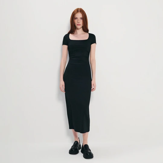 Zdjęcie produktu Czarna sukienka midi bodycone z krótkim rękawem House