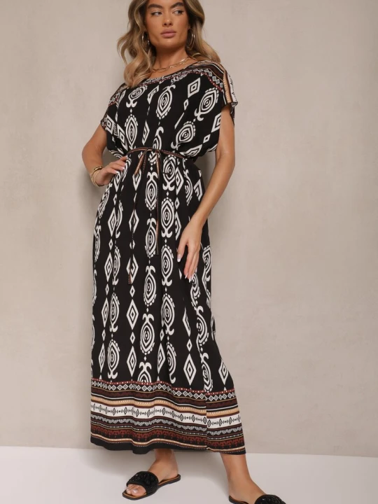 Zdjęcie produktu Czarna Wiskozowa Sukienka o Pudełkowym Kroju w Etniczny Print Miriliana J&x